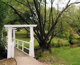 Alma Park - Palm Beach Accommodation 2