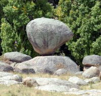 Balancing Rock - Palm Beach Accommodation
