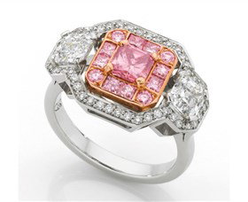 Giulians Fine Jewellery - Palm Beach Accommodation 4