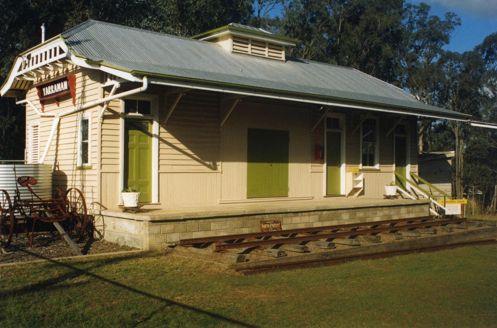 Yarraman QLD Palm Beach Accommodation