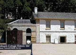 Cadmans Cottage - Palm Beach Accommodation 0
