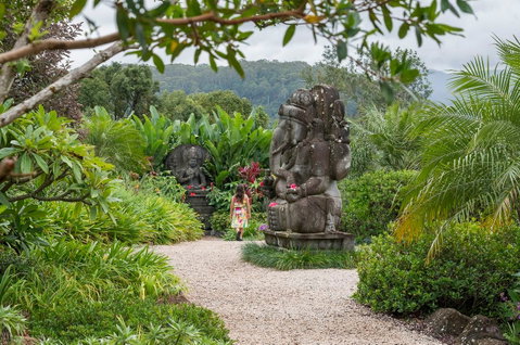Crystal Castle & Shambhala Gardens - Palm Beach Accommodation 4