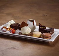 Lindt Chocolate Caf Cockle Bay - Palm Beach Accommodation