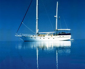 A Luxury Yacht On Sydney Harbour - Palm Beach Accommodation 0