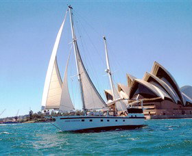 A Luxury Yacht On Sydney Harbour - Palm Beach Accommodation 1