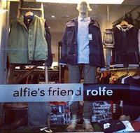 Alfie's Friend Rolfe - Palm Beach Accommodation