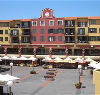 Italian Forum - Palm Beach Accommodation