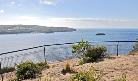 Arabanoo Lookout At Dobroyd Head - Palm Beach Accommodation 2