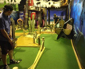 Mega Mini Golf - Palm Beach Accommodation 6
