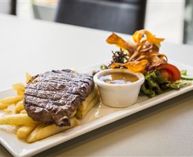 Windsor RSL - Palm Beach Accommodation 1