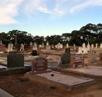 Langhorne Creek Cemetery - Palm Beach Accommodation
