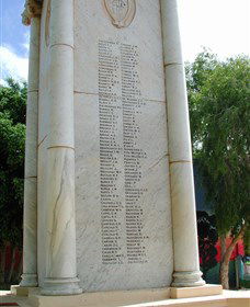 Charleville War Memorial - Palm Beach Accommodation 2