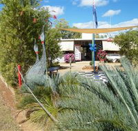 Mount Surprise Gems - Palm Beach Accommodation