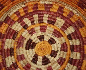 Injalak Arts And Crafts - Palm Beach Accommodation 4