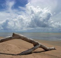 Toolakea Beach - Palm Beach Accommodation