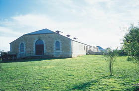 Glencoe Woolshed - Palm Beach Accommodation 1
