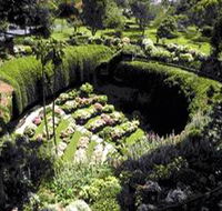 Umpherston Sinkhole - Palm Beach Accommodation
