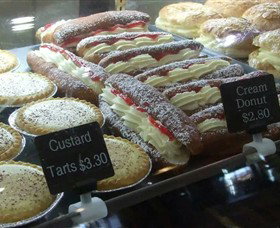 Strathy Hot Bread - Palm Beach Accommodation 1