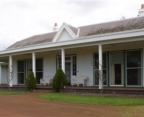 Emu VIC Palm Beach Accommodation