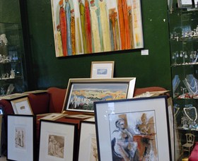 The Moree Gallery - Palm Beach Accommodation 1