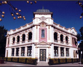 Moree Plains Gallery - Palm Beach Accommodation 0