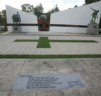 Shepparton Cenotaph - Palm Beach Accommodation
