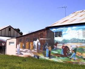 Mendooran Mural Town - Palm Beach Accommodation 0