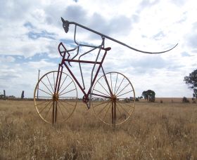 Molong NSW Palm Beach Accommodation