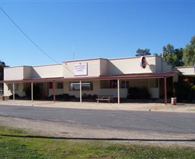 Brocklesby Hotel - Palm Beach Accommodation 0