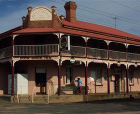 Stuart Town NSW Palm Beach Accommodation