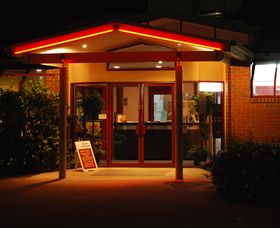 Benalla Golf Club - Palm Beach Accommodation 0