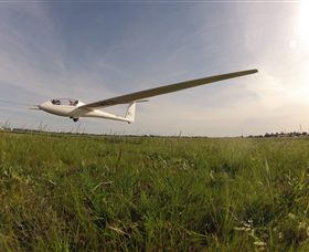 Gliding Over Benalla - Palm Beach Accommodation 5