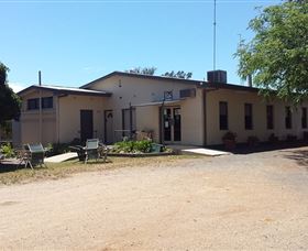 The Farmers Inn At Burrumbuttock - Palm Beach Accommodation 1
