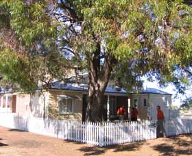 Australian Inland Mission Hospital - Palm Beach Accommodation 0
