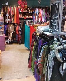 Earth Spirit Natures Clothing And Giftware - Palm Beach Accommodation 1