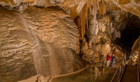 Junction Cave - Palm Beach Accommodation 1