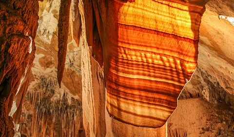 Junction Cave - Palm Beach Accommodation 2