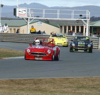 Wakefield Park Motor Racing Circuit - Palm Beach Accommodation