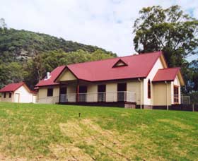 Catherine Vale Wines - Palm Beach Accommodation 1