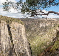 Apsley Gorge Rim walking track - Palm Beach Accommodation