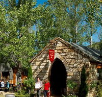 Stonehurst Cedar Creek Vineyard - Palm Beach Accommodation