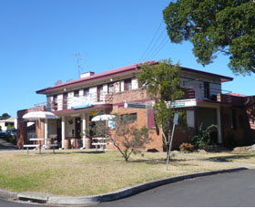 Hotel Oaks - Palm Beach Accommodation 0