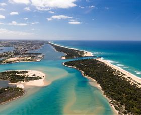 Seacombe VIC Palm Beach Accommodation