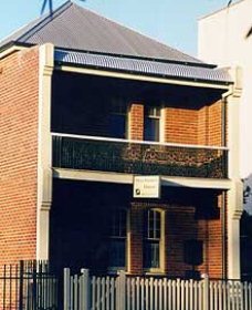 Miss Porters House - Palm Beach Accommodation 0