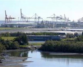 Port Of Brisbane Visitors Centre - Palm Beach Accommodation 3