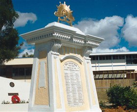 Beenleigh War Memorial - Palm Beach Accommodation 0