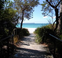 Greenfield Beach - Palm Beach Accommodation