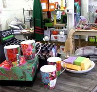 The Famous Tinonee Cafe and Gift Shop - Palm Beach Accommodation