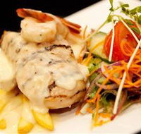 Manning River Hotel - Palm Beach Accommodation