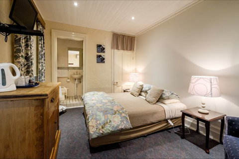 Peel Inn Nundle - Palm Beach Accommodation 0
